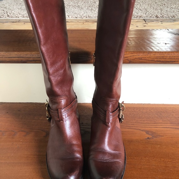 Gorgeous Vince Camuto Brown Leather Riding Boots - Picture 4 of 10